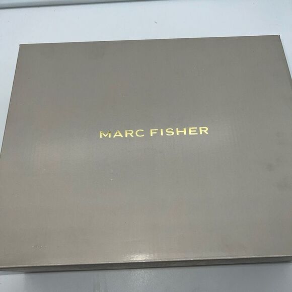 Badgley Mischka Collection Rebekah Block Heel Sandal in Silver - Picture 10 of 15